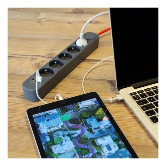 Multiprise CHACON 5 prises + 2 USB-A avec interrupteur Noire - Cable 1.5m